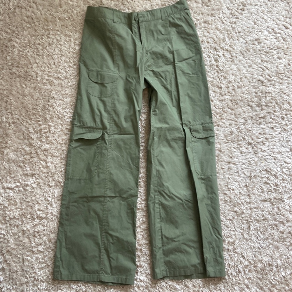 never worn green cargo pants